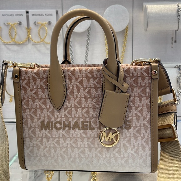 Michael Kors Mirella Extra-Small Ombré Logo Crossbody XBODY Shopper Bag
Camel - Picture 2 of 16